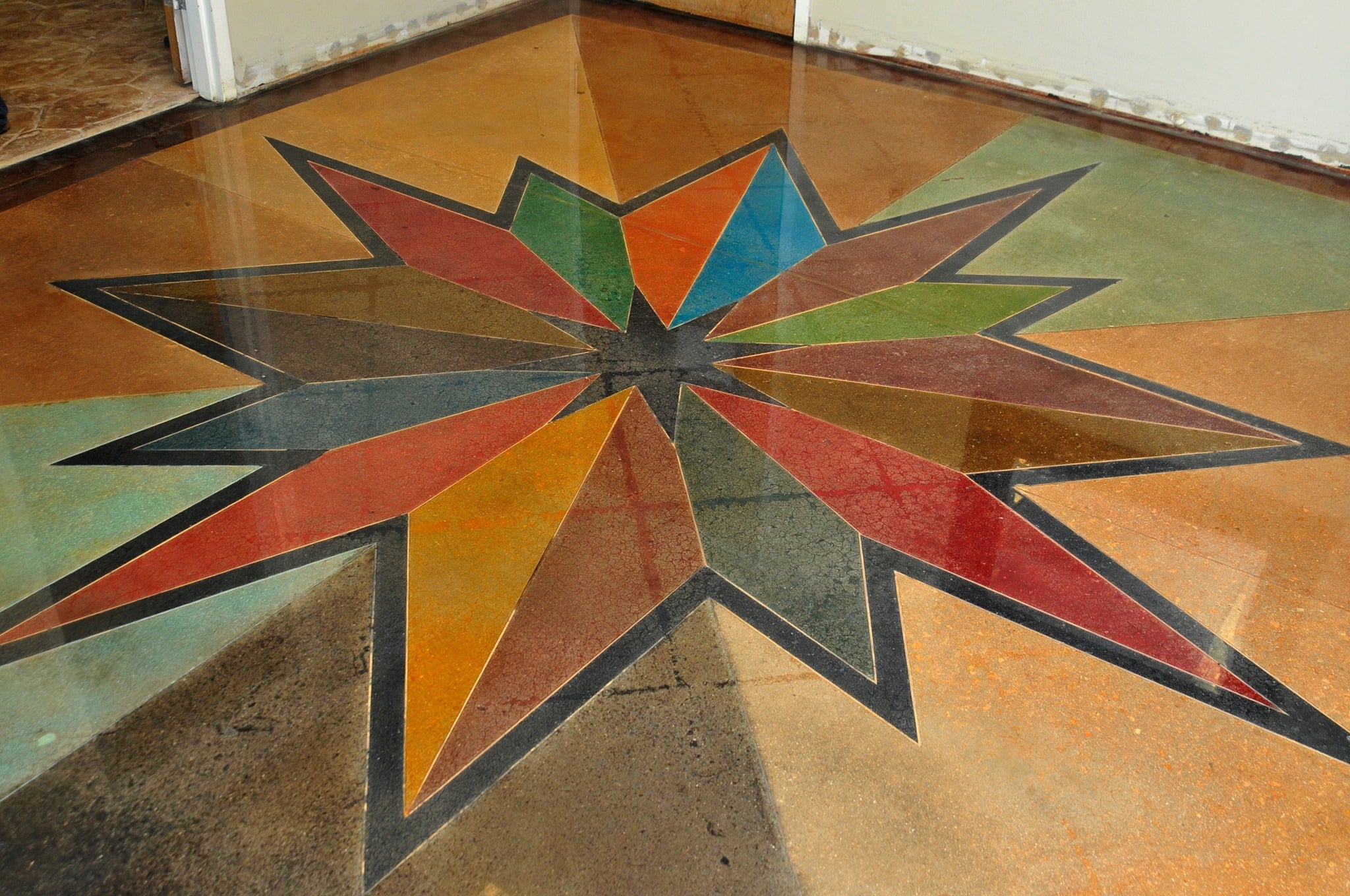 Professional Tips for Decorative Concrete Applications: Hand-Held Pump Sprayers - Xtreme Polishing Systems