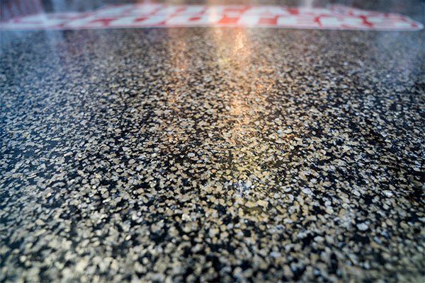 What is the Difference Between Epoxy, Polyaspartic and Polyurethane Floor Coatings? - Xtreme Polishing Systems